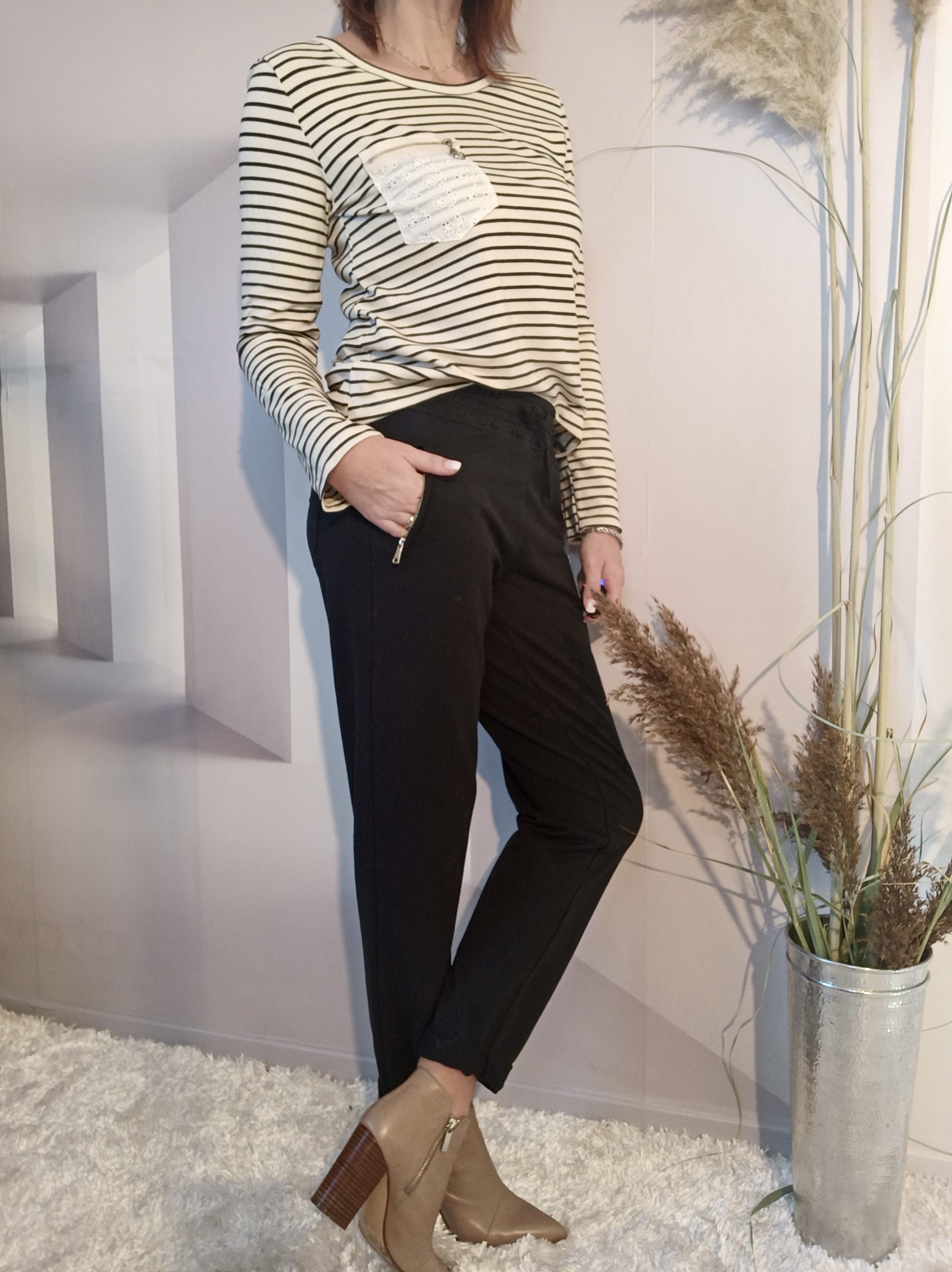 Top Marinière Noir et Crème – Image 3