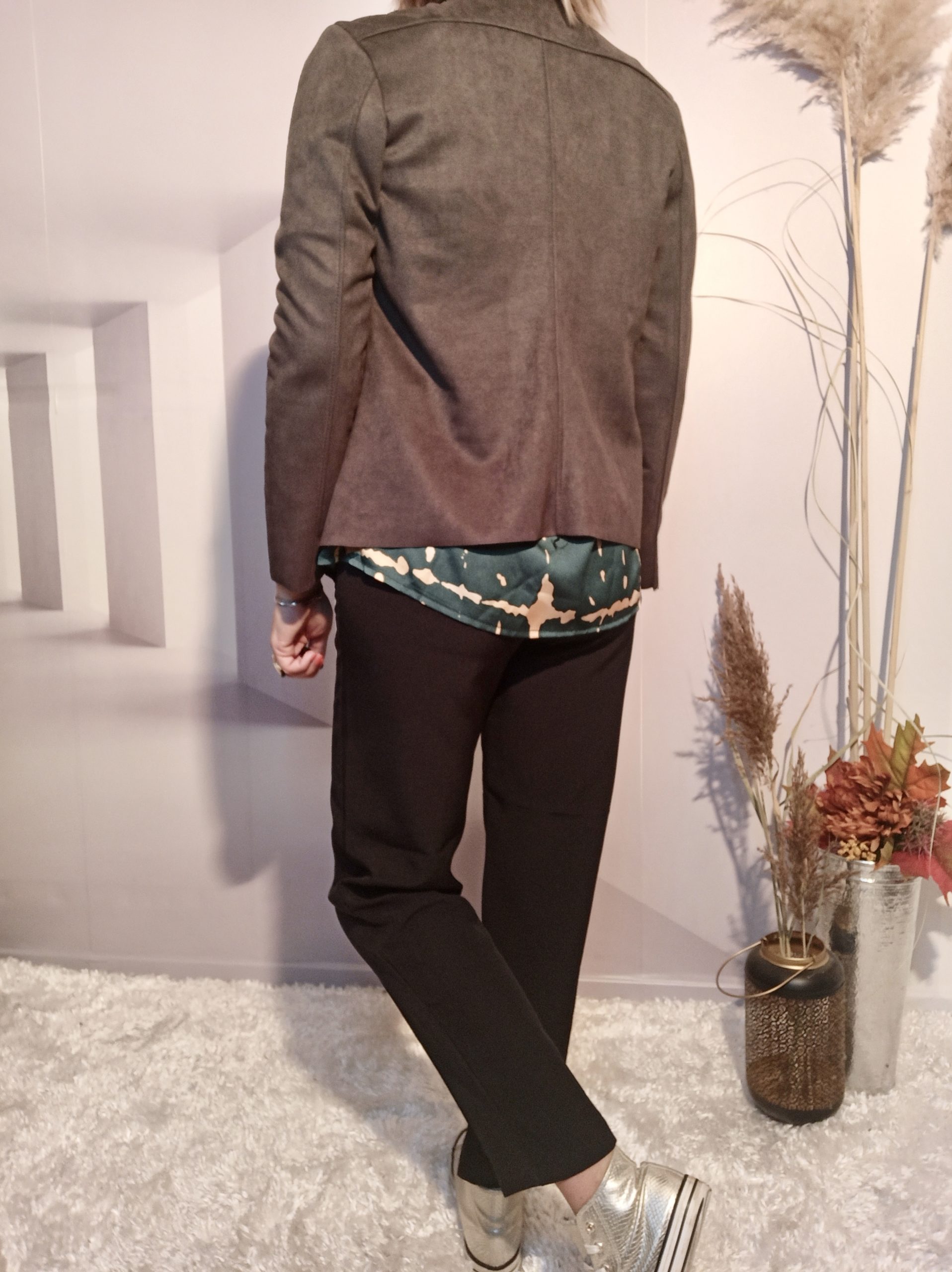 Perfecto Suédine Kaki – Image 4