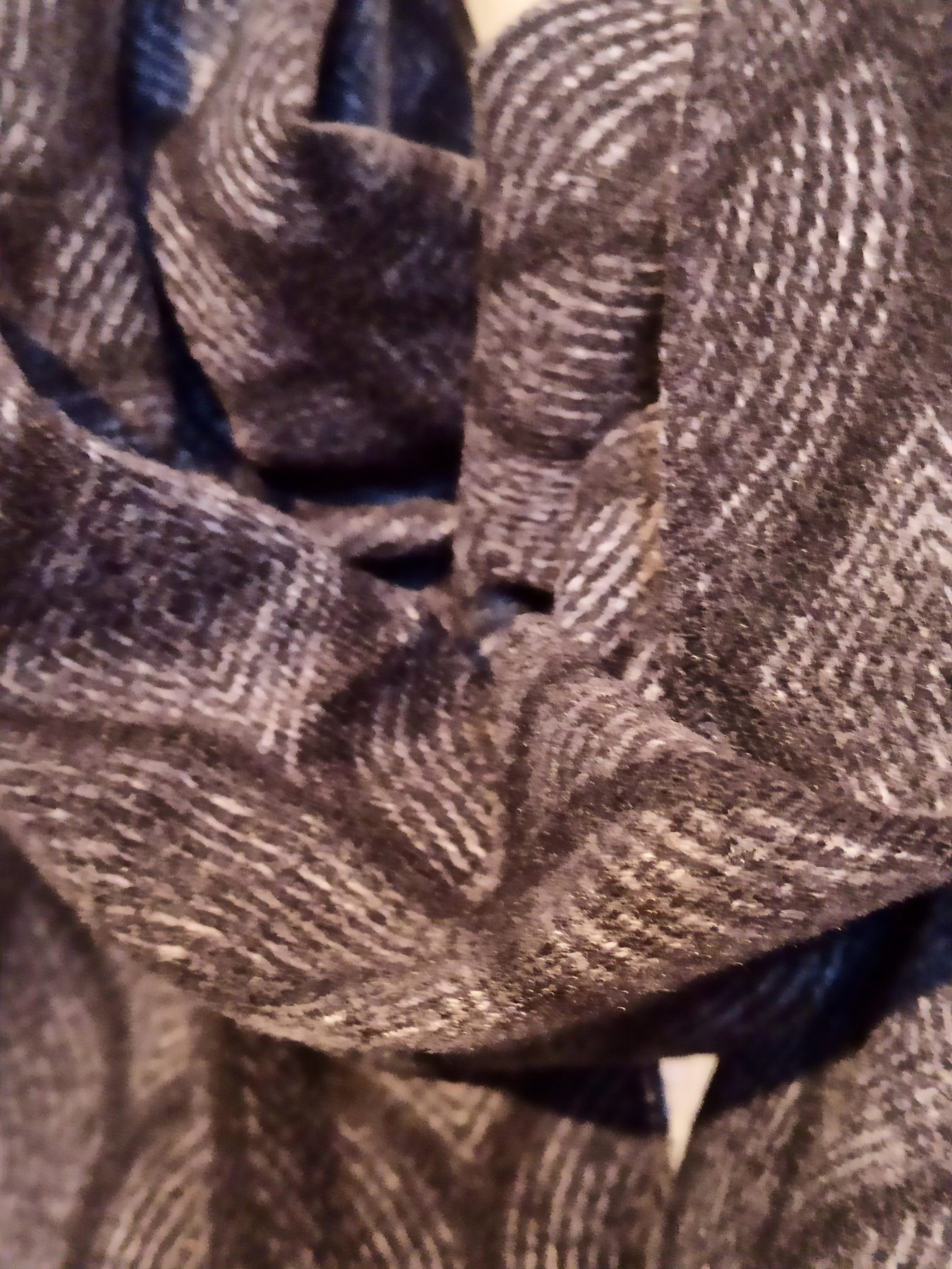 Echarpe Franges Noir – Image 2