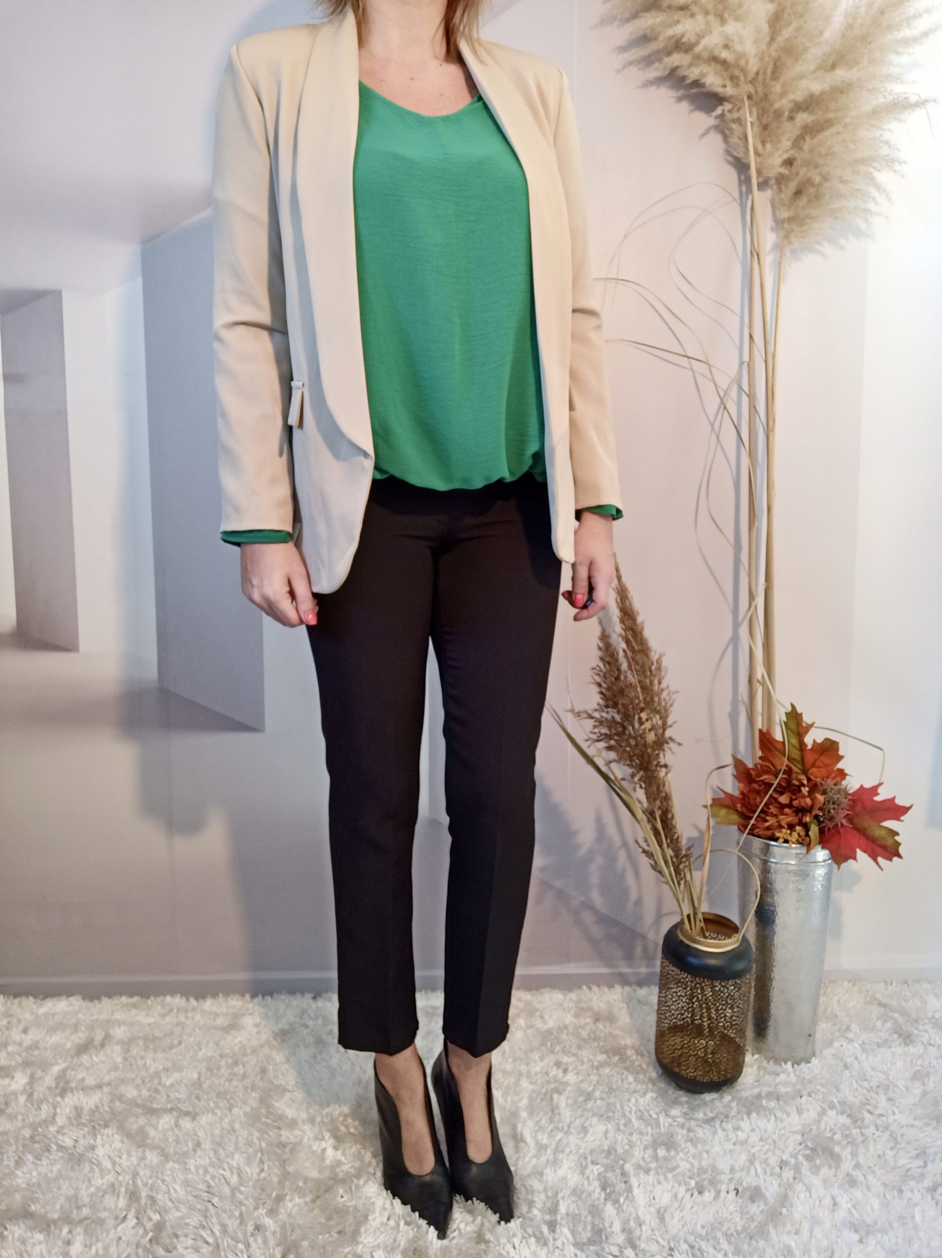 Blouse Asymétrique Vert – Image 3