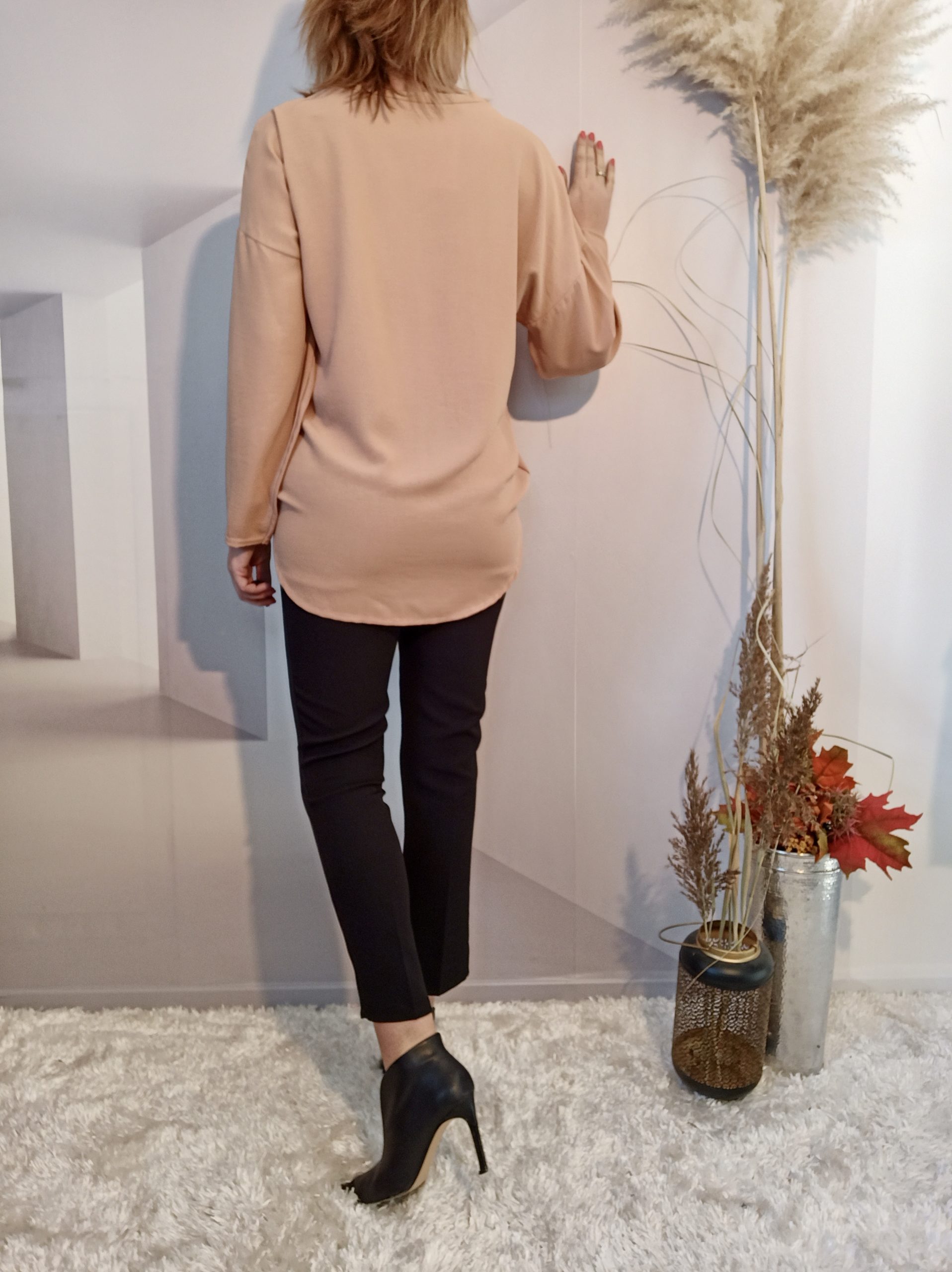 Blouse Asymétrique Rose Pâle – Image 4