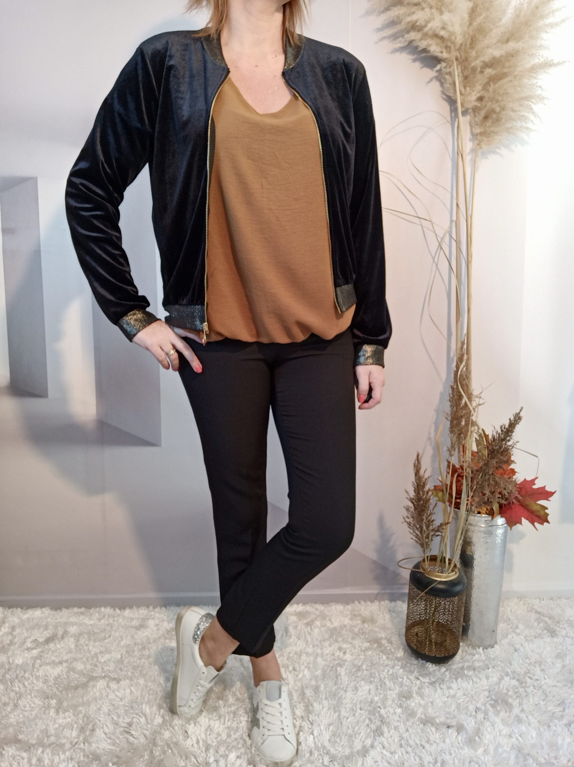 Blouse Asymétrique Brun – Image 2