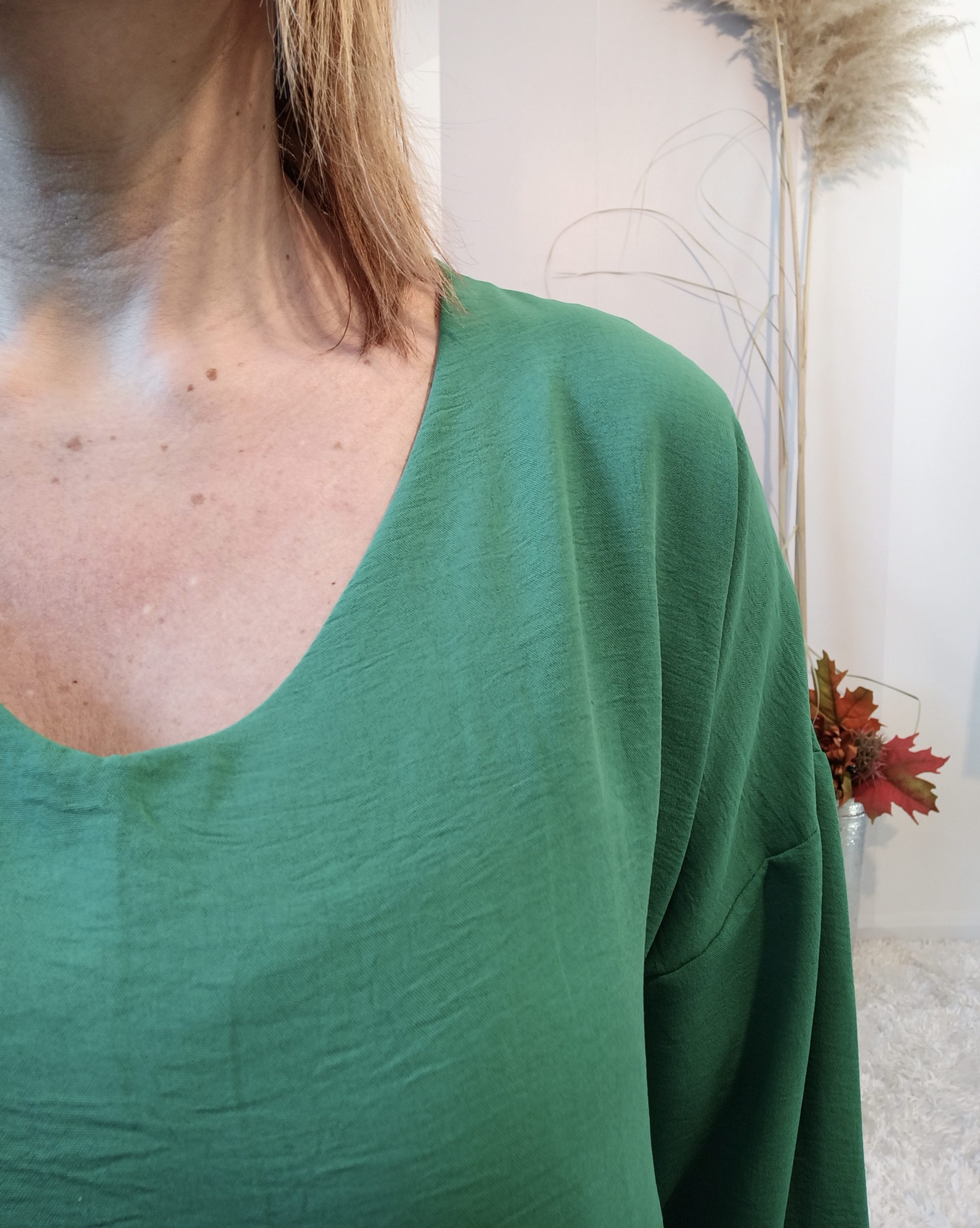 Blouse Asymétrique Vert – Image 5