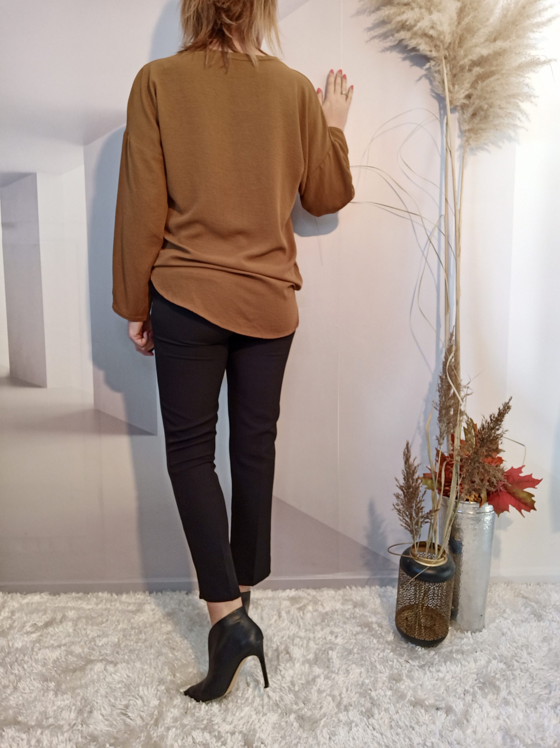 Blouse Asymétrique Brun – Image 4