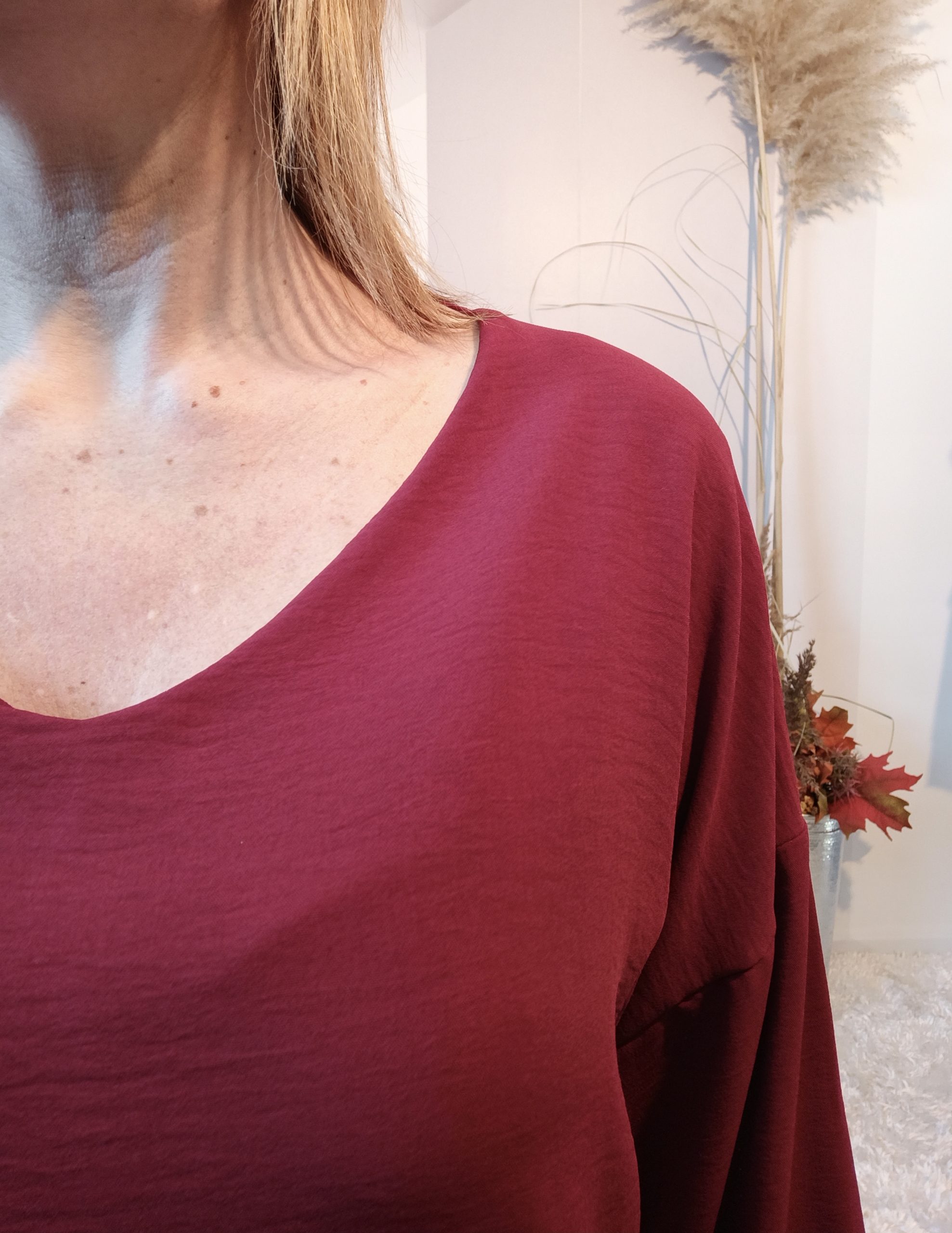 Blouse Asymétrique Lie de Vin – Image 5