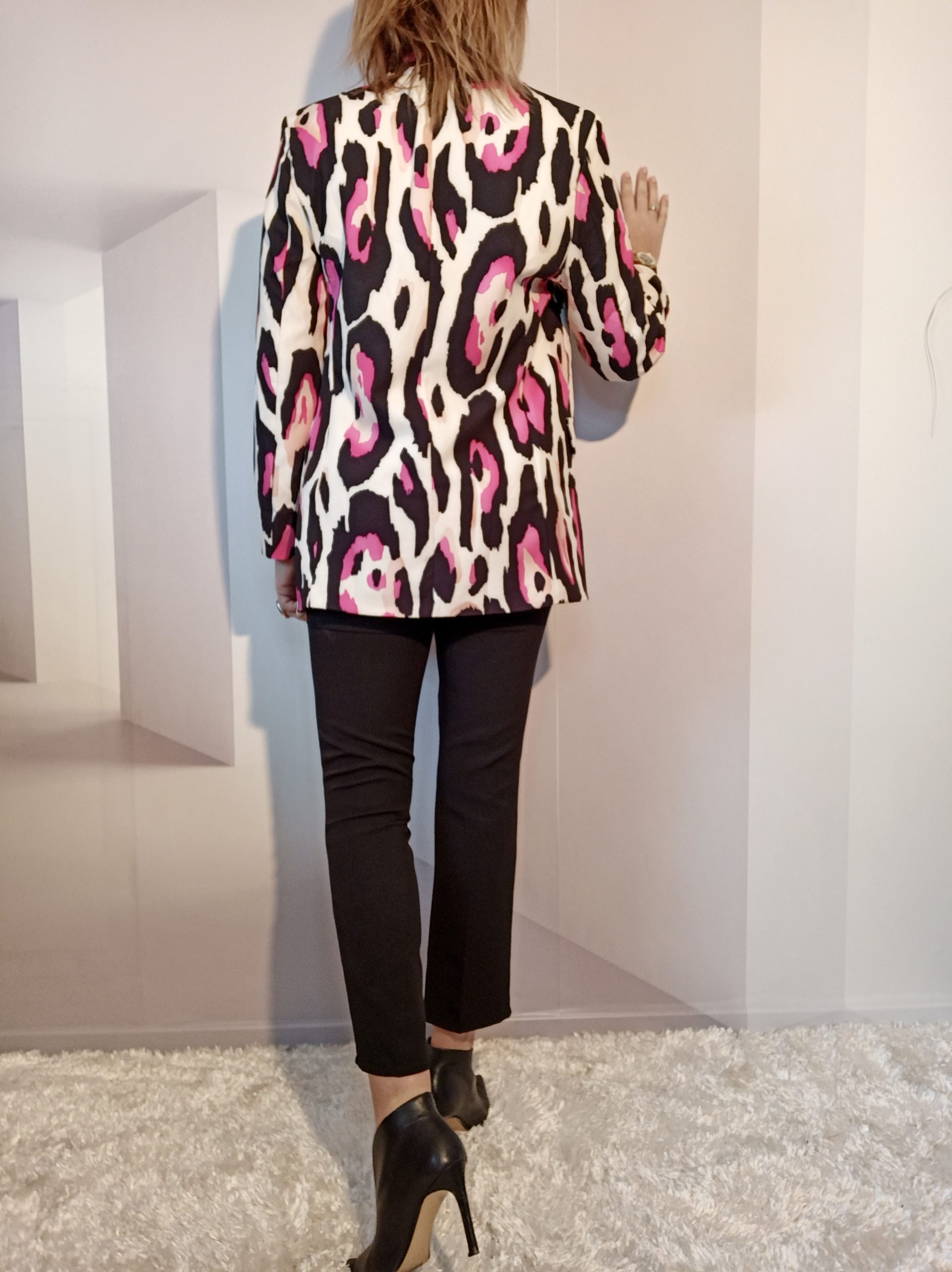 Tailleur Veste Léopard – Image 6