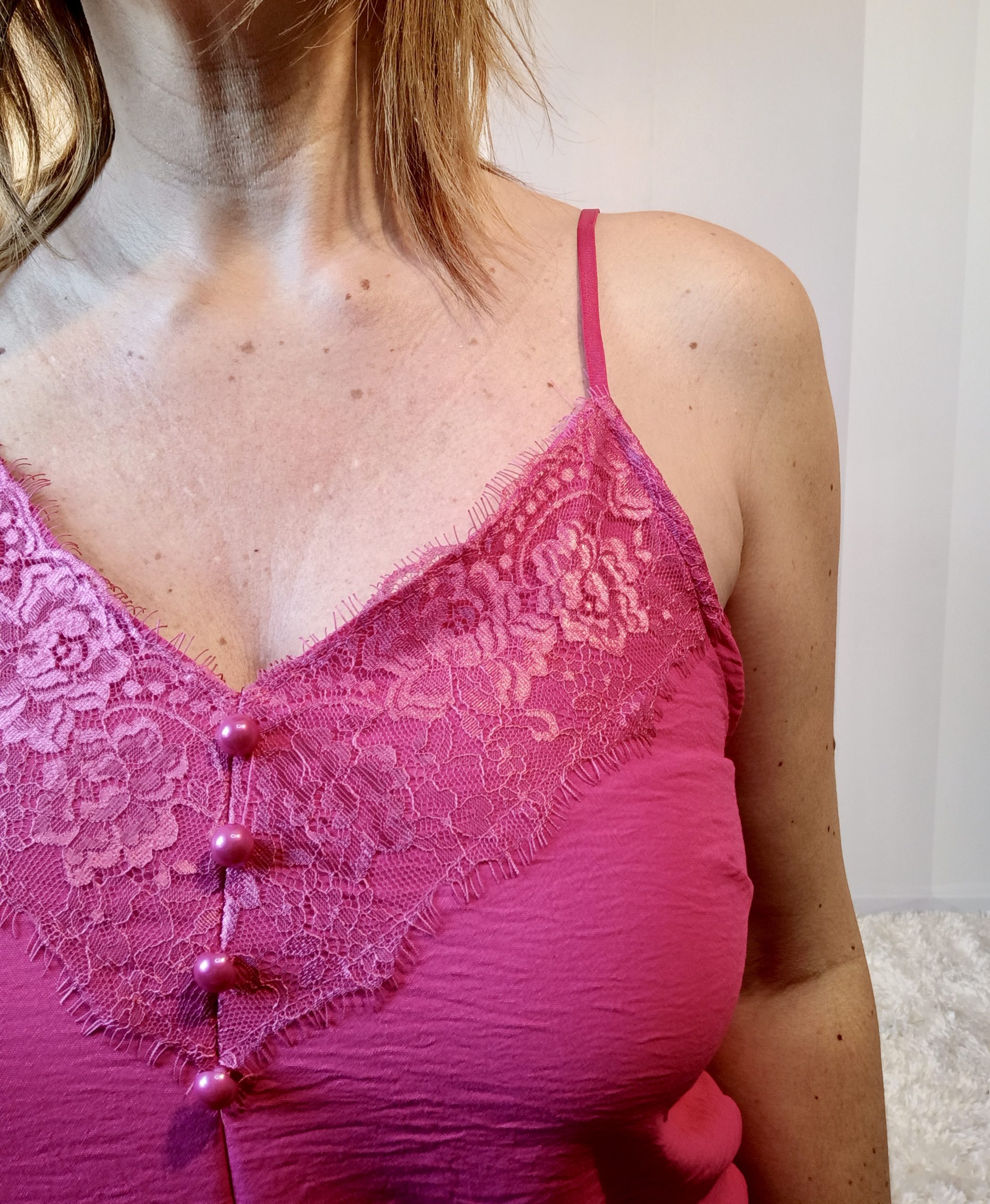Débardeur Dentelle Fushia – Image 2
