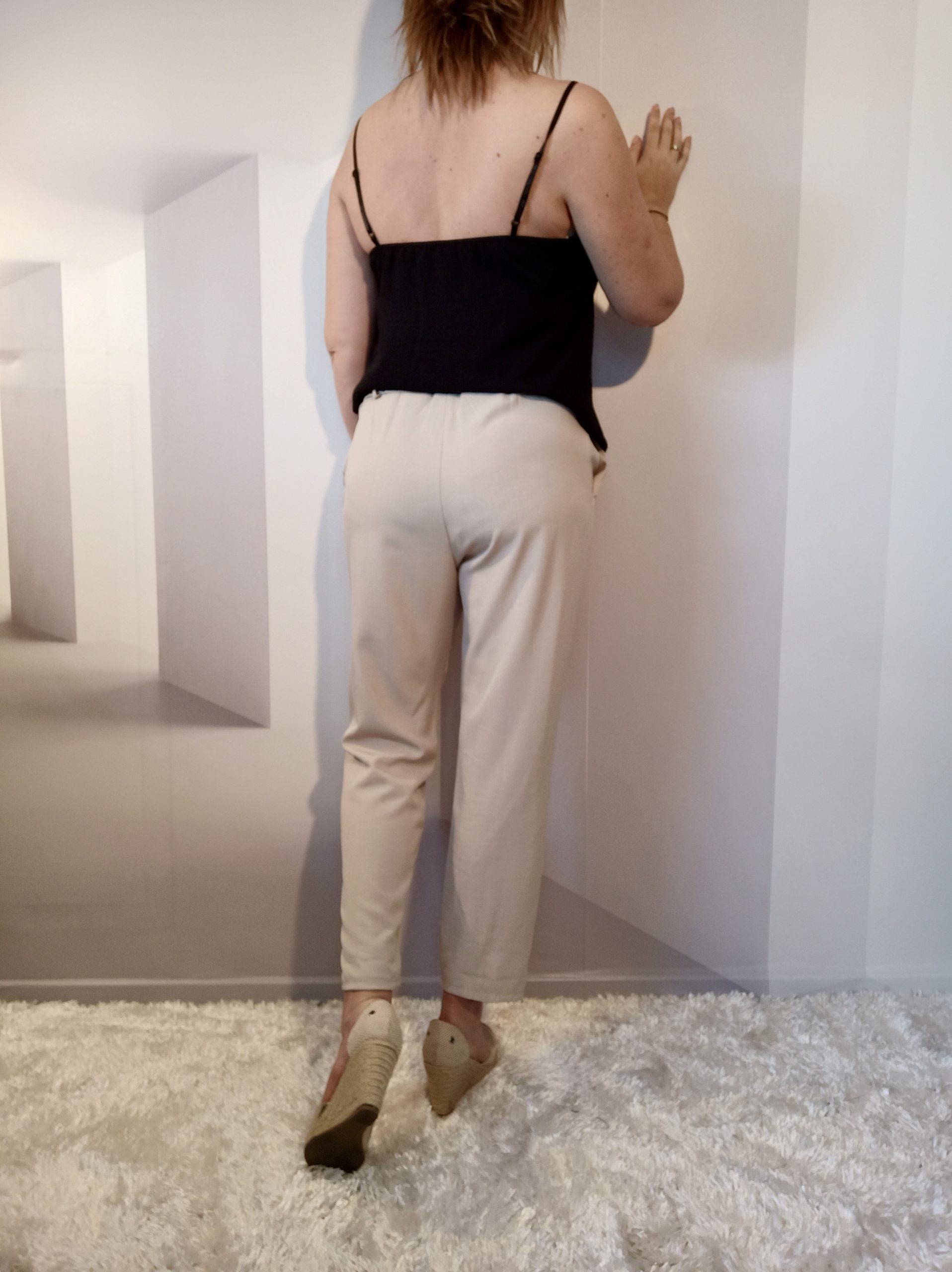 Pantalon Fluide Beige – Image 3