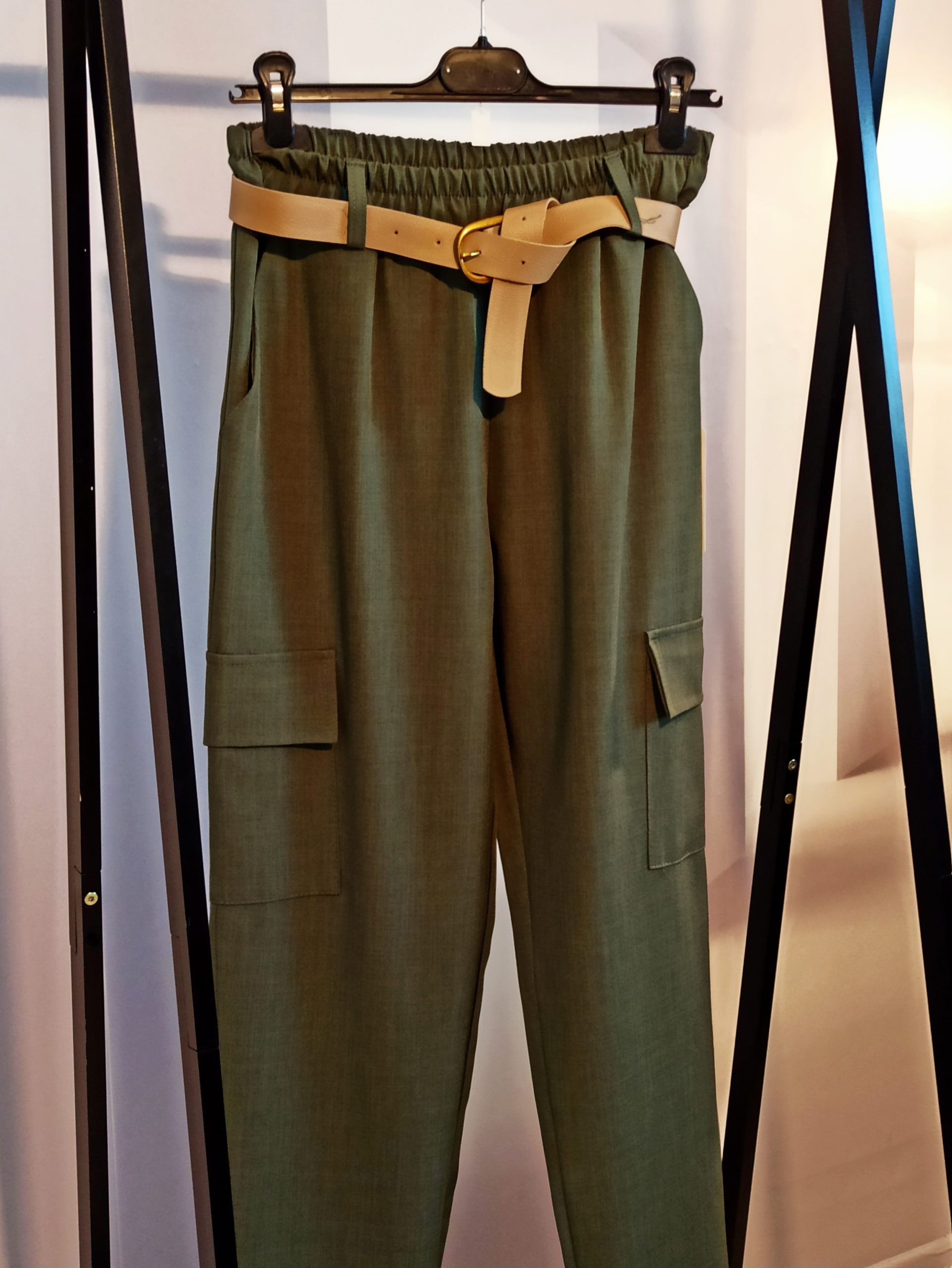 Pantalon Fluide Kargo Kaki – Image 7