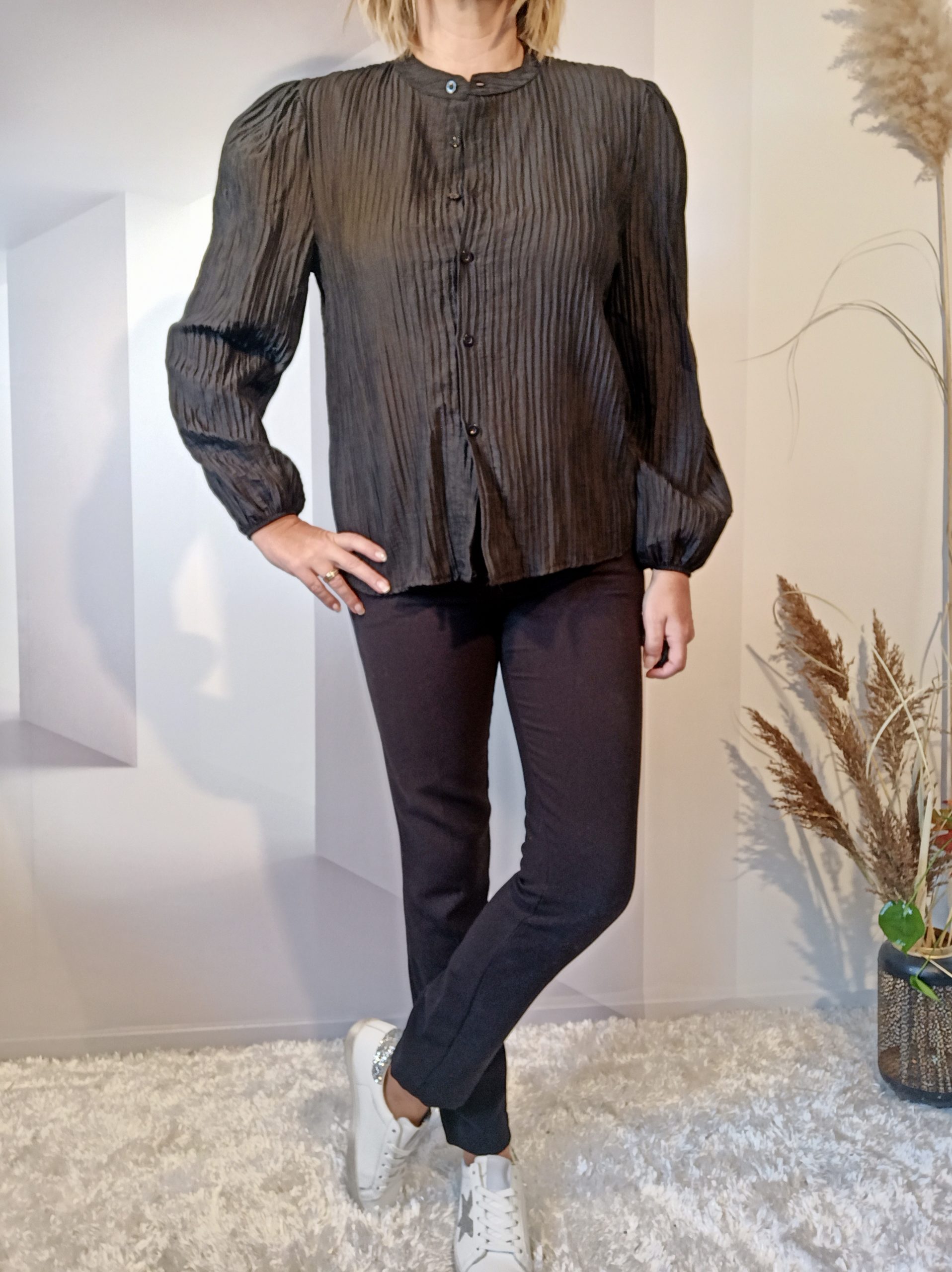 Chemise Crinkle Noir – Image 2