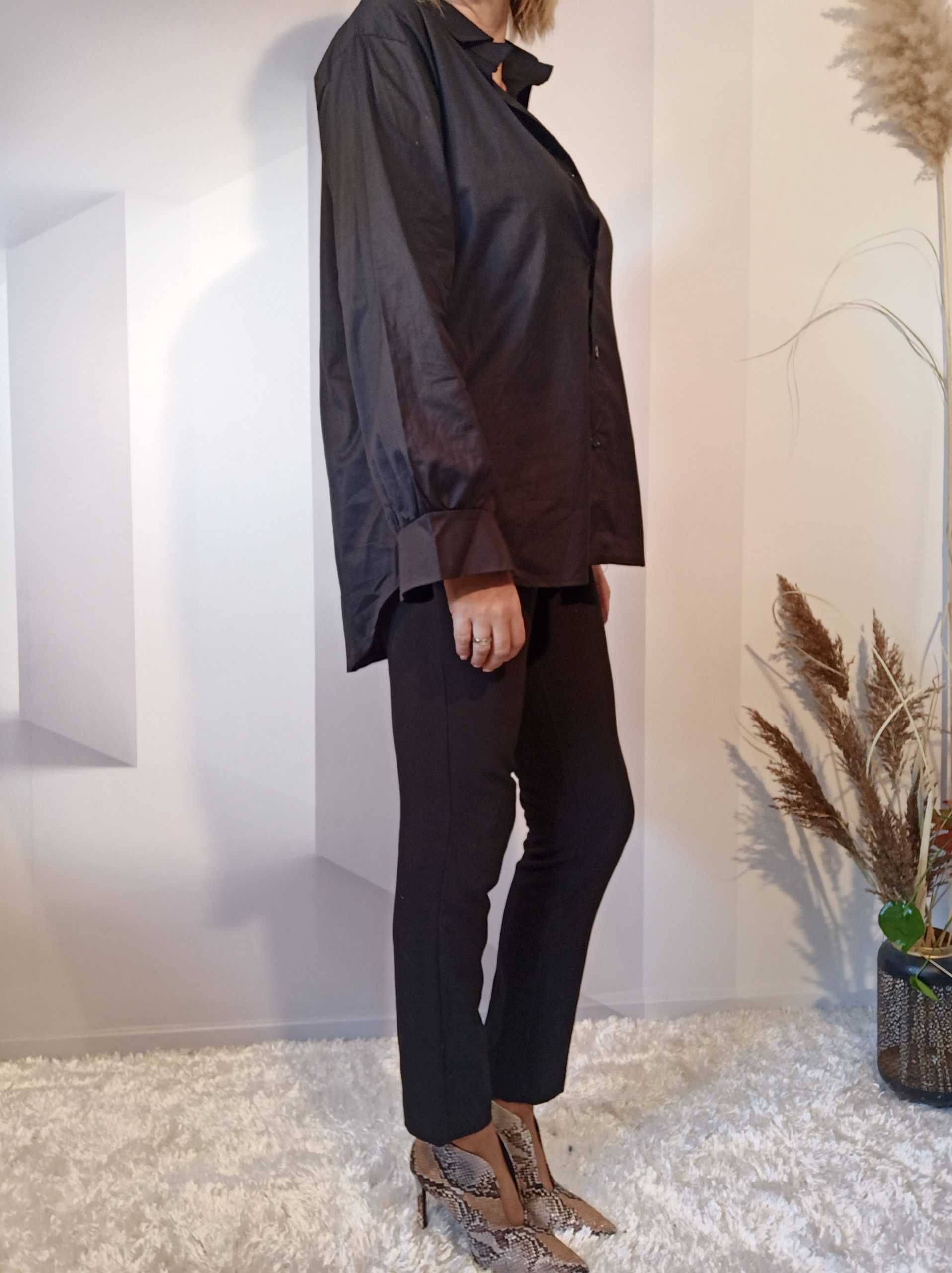 Chemise Classique Noir – Image 3